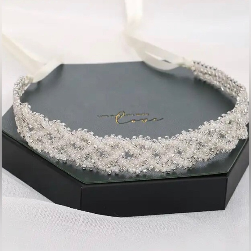 Hair accessories bridal special event